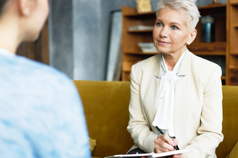 Applying for domestic violence orders in Queensland