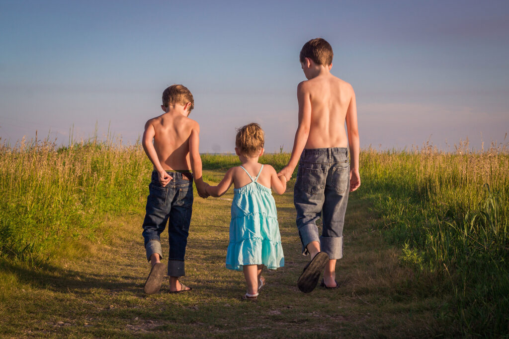 Differences between Binding Child Support Agreements & Limited Child Support Agreements